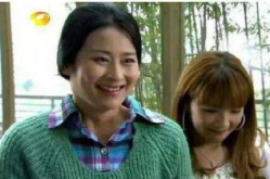 娱乐吃瓜女艺人官宣微博,吃瓜女艺人官宣微博，神秘男友身份引热议”